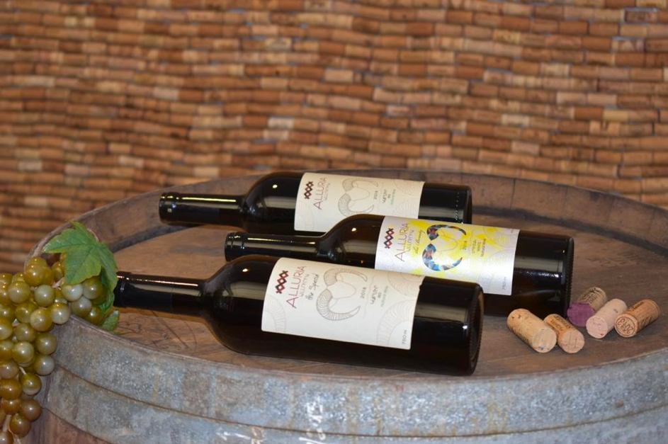 Alluria wines